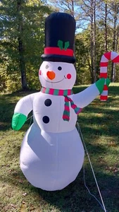 7 FT Christmas Inflatable Snowman LED Disco Lights and Plays Christmas Music. - Picture 1 of 13