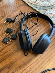 United Airlines Kopfhörer. Verstellbar. Funktioniert super. Tulpe übers Ohr. Sing - Bild 1 von 6