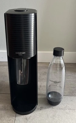 SodaStream Terra Black Soda Stream Machine and 1 Bottle - Image 1 of 3