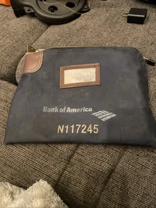 Bank of America Bank Zipper Merchant Money Deposit Bag Pouch . Lock -1 Key - Picture 1 of 4