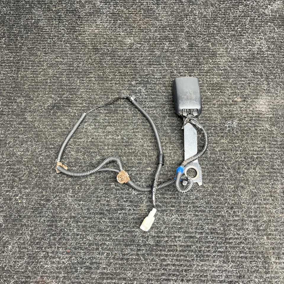 ☑️ 2013-2018 SCION FRS HEBILLA CINTURÓN SEGURIDAD DELANTERO IZQUIERDO LADO CONDUCTOR OEM Foto 1 de 4