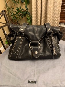 miu miu black handbolsa