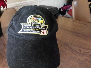 Nascar #20 Tony Stewart 2005 Champion Nextel Cup Series Correa Ajustable Sombrero Usado en Excelente Condición - Imagen 1 de 6