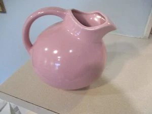 Vintage USA tilted pottery pink mauve glazed pitcher ceramic handled jug 7X8'' - Picture 1 of 9