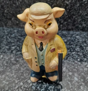 Figura de cerdo guardabosques de tiro colección Leonardo Pigs Galore - Imagen 1 de 5