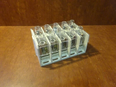 Klockner Moeller terminal K95/5 distribution block - Image 1 of 3
