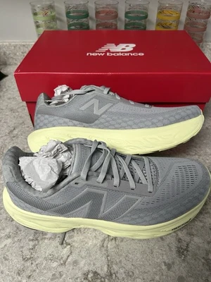 ZAPATOS NEW BALANCE MUJER NUEVOS EN CAJA 1080v 14 TALLA 9.5 B GRIS Y AMARILLO Foto 1 de 4