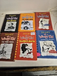 Tagebuch eines schwachen Kindes 6er Set Hardcover eines der Bücher farbig auf der Vorderseite - Bild 1 von 3