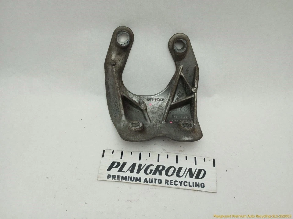 Land Rover LR2 Transfer Case Mount Bracket Support 3.2L 6 Cylinder Fits 08-12 - Image 1 of 4