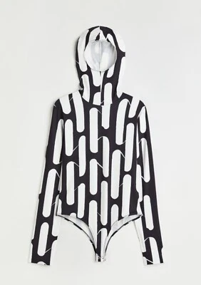 Body/pasamontañas con capucha colección estudio h&m Foto 1 de 3