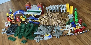FP GeoTrax Train Set Track Cars Controllers People Grand Central Station 150+ Pc - Picture 1 of 7