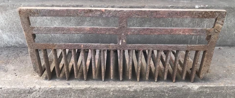 Antique Vintage LATE 1800'S Cast Iron Fireplace Grate Insert Log Holder Cover