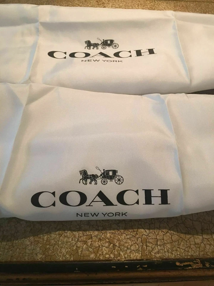  🌺🌹2 Nueva cubierta para bolsa antipolvo satinada con cordón Coach 16""x13"" blanca Foto 1 de 1