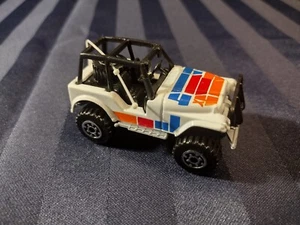 Matchbox 1983 Jeep 4x4 White Blue Red Orange Diecast Loose No Packaging  - Picture 1 of 5