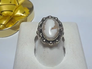 Antiker ovaler Ring Kamee verziert Kugel gerahmt 10 Kt Gelb- und Rotgold 3 g #13266 - Bild 1 von 5