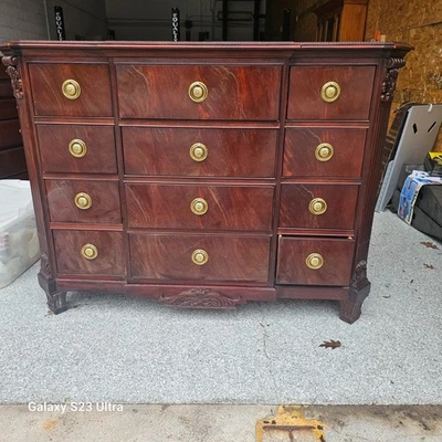 **ENVÍO GRATUITO** Cómoda blanca nogal americano 12 cajones MUY grande 62" x 48" x 20" Foto 1 de 4