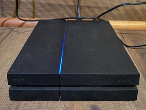 Consola Sony PlayStation 4 Slim 1TB solo CUH-1215A - REPUESTOS unidad de disco defectuosa - Imagen 1 de 3