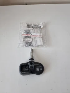 Genuine TOYOTA LEXUS Tyre Pressure Monitoring System Sensor TPMS | 42607-30042 - Picture 1 of 6