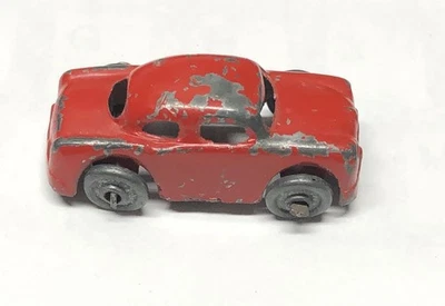 Coche de juguete Barclay Sedán rojo de metal fundido a presión de la década de 1940 Foto 1 de 4