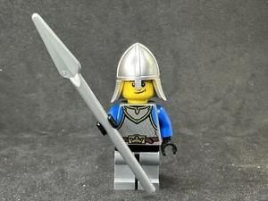 LEGO Castle King's Crown Knight Solider Minifigure Set 70403 - Picture 1 of 2