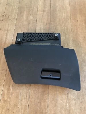 BMW E39 5-Series Sedan Black Glovebox with Latch 540i 528i530i 1997-2003 OEM - Image 1 of 4