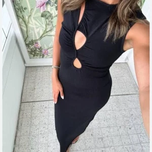 Dissh - Monique Black Knit Midi Dress - AU Size Small - Picture 1 of 6