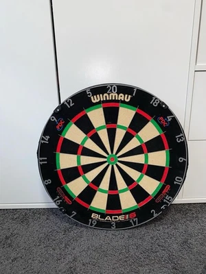 Winmau Blade 6 Triple Core Dartscheibe – fast neu, mit Rechnung - Bild 1 von 4