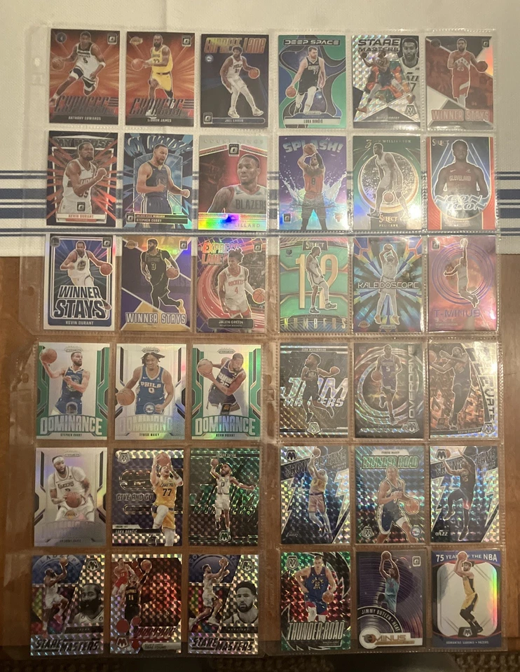 NBA Lote de 36 Inserciones de Color Prizms Curry Luka Doncic Jocic Lebron Edwards KD SP Foto 1 de 4