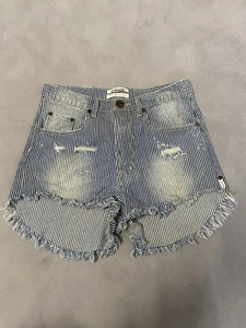 One Teaspoon striped button Shorts 26 Distressed High Rise Denim Cutoff Frayed - Picture 1 of 13
