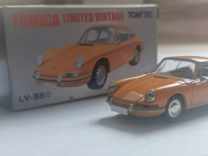 Tomica Limited Vintage Porsche 911 Yellow, LV-86F. Tomytec - Picture 1 of 4