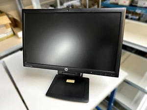 2 Ecrans PC avec pied et webcam intégré - HP Compaq - LA2206XC - Photo 1/1