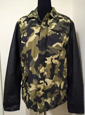 Nuevo $225 ESCALA NEGRA Verde Estampado Camuflaje Cuero Genuino Mangas Cremallera Chaqueta Talla M Foto 1 de 4
