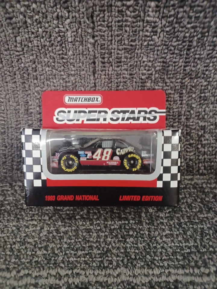 Coche diecast Grand National 1993 escala 1:64 #48 por Matchbox  Foto 1 de 1