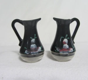 JARRAS DE AGUA DE PLÁSTICO PINTADAS A MANO NEGRAS DE COLECCIÓN PEQUEÑAS SALEROS Y PIMENTEROS - Imagen 1 de 4