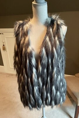 Chaleco de piel sintética de Romeo & Juliet Couture negro, blanco y gris nuevo con etiquetas pequeño Foto 1 de 4