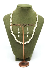 Collar de perlas sintéticas con pendientes a juego pequeñas perlas rosadas - Imagen 1 de 2