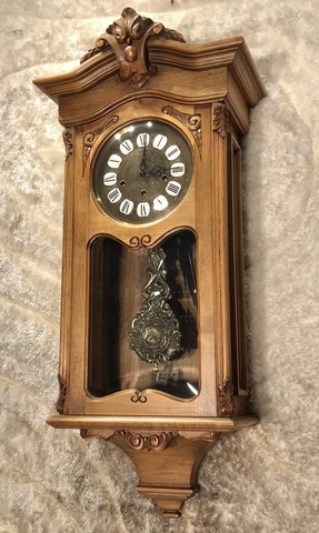 VINTAGE AMAZING GAZO FAMILY TORRY PINES TRIPLE CHIME WALL CLOCK CARVING OAK CASE Cover