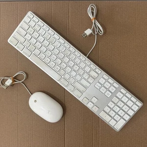 Apple Keyboard A1243 +Mouse A1152 USB (Has flaws) - Picture 1 of 7