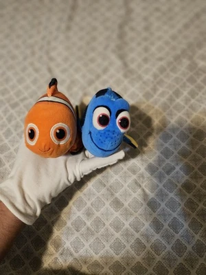 Bicho de pelúcia Finding Dory 2016 Bandai Disney pixar Nemo & Dory - Imagem 1 de 4