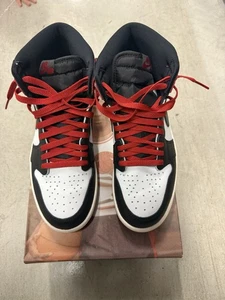 Jordan 1 Retro Alto OG 'Puntera Negra Reimaginada' Talla 9 Para Hombre con Caja - Imagen 1 de 5