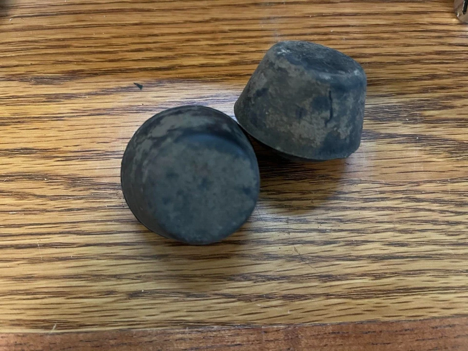 PARAGOLPES GOMA BRAZO TRASERO IZQUIERDO/DERECHO VW VANAGON 251501191A Foto 1 de 3