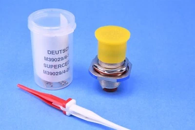 Deutsch Aerospace Circular MIL Spec Connector 6 Position Male  - Image 1 of 4