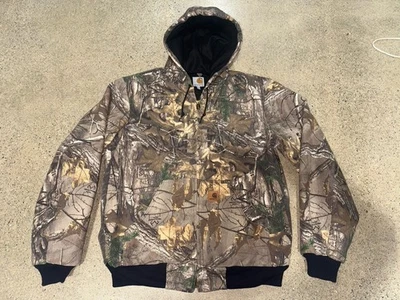 NWOT 2014 Carhartt Realtree Camo Hooded Jacket J220 977 Lined Made in USA Sz M - Image 1 of 3