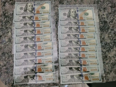 20-100 Dollar Bills 2013 20 CONSECUTIVE Serial #rd Bills $2000 Face Value. - Image 1 of 4