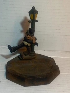 Vintage John Wright Cast Iron Ash Tray Drunk Man Hanging on Lamp Post - Picture 1 of 7