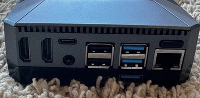 Raspberry Pi 4 8 GB Modelo B con Estuche Argon One M.2 y SSD PNY de 250 GB Foto 1 de 4