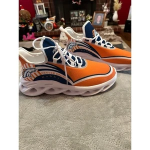 Denver Broncos Herrenschuhe Gr. 13,5 - Bild 1 von 4