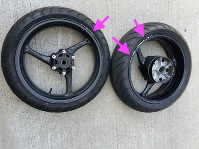 Juego de neumáticos de llanta trasera delantera Suzuki GSXR 600 750 2008-2009 gixxer con rasguños Foto 1 de 4