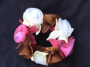 PINK & IVORY LITTLE ROSES SCRUNCHIE - FOR GIRLS! - Picture 1 of 2