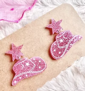 New Pink Glitter Cowgirl Hat & Star Rodeo Texas Retro 80s Style Dangle Earrings - Picture 1 of 7